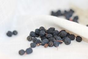 Getrocknete Vogelbeeren gegen Bluthochdruck